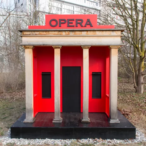 Bee Opera